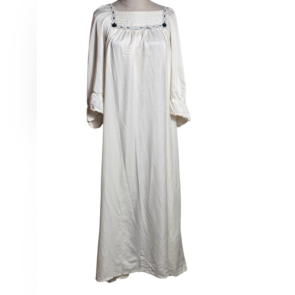 Donna Richard For Gilligan O'Malley Vintage White Victorian Nightgown